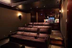 Home Theater & Bar